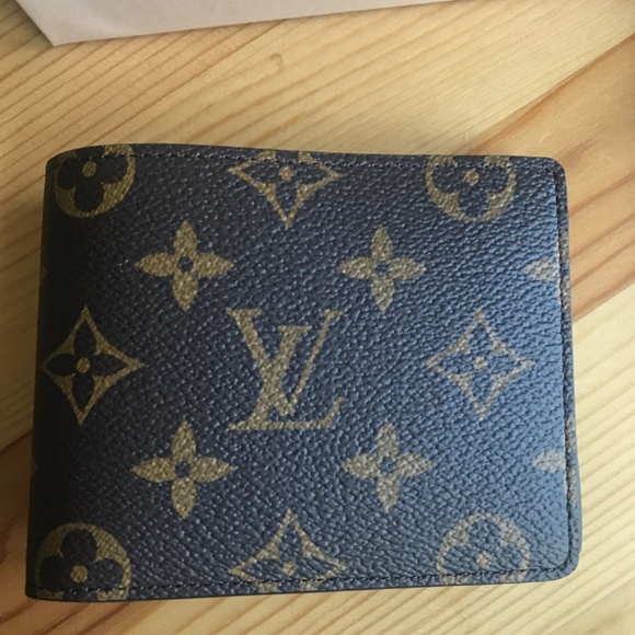 Mens Louis Vuitton Wallet - Picture 2 of 8